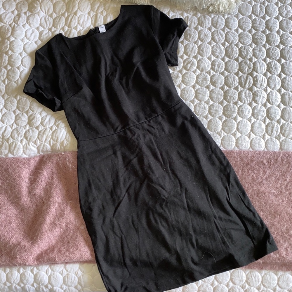 Black old navy dress (S)